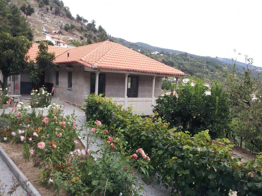 מלון Loivos da Ribeira Casa Do Escoivo מראה חיצוני תמונה
